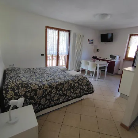 Aparthotel Residenza Arcobaleno Tenno Esterno foto