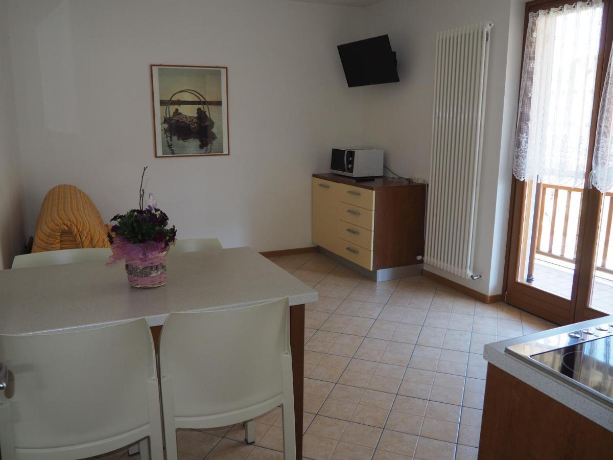 Residenza Arcobaleno Aparthotel Tenno